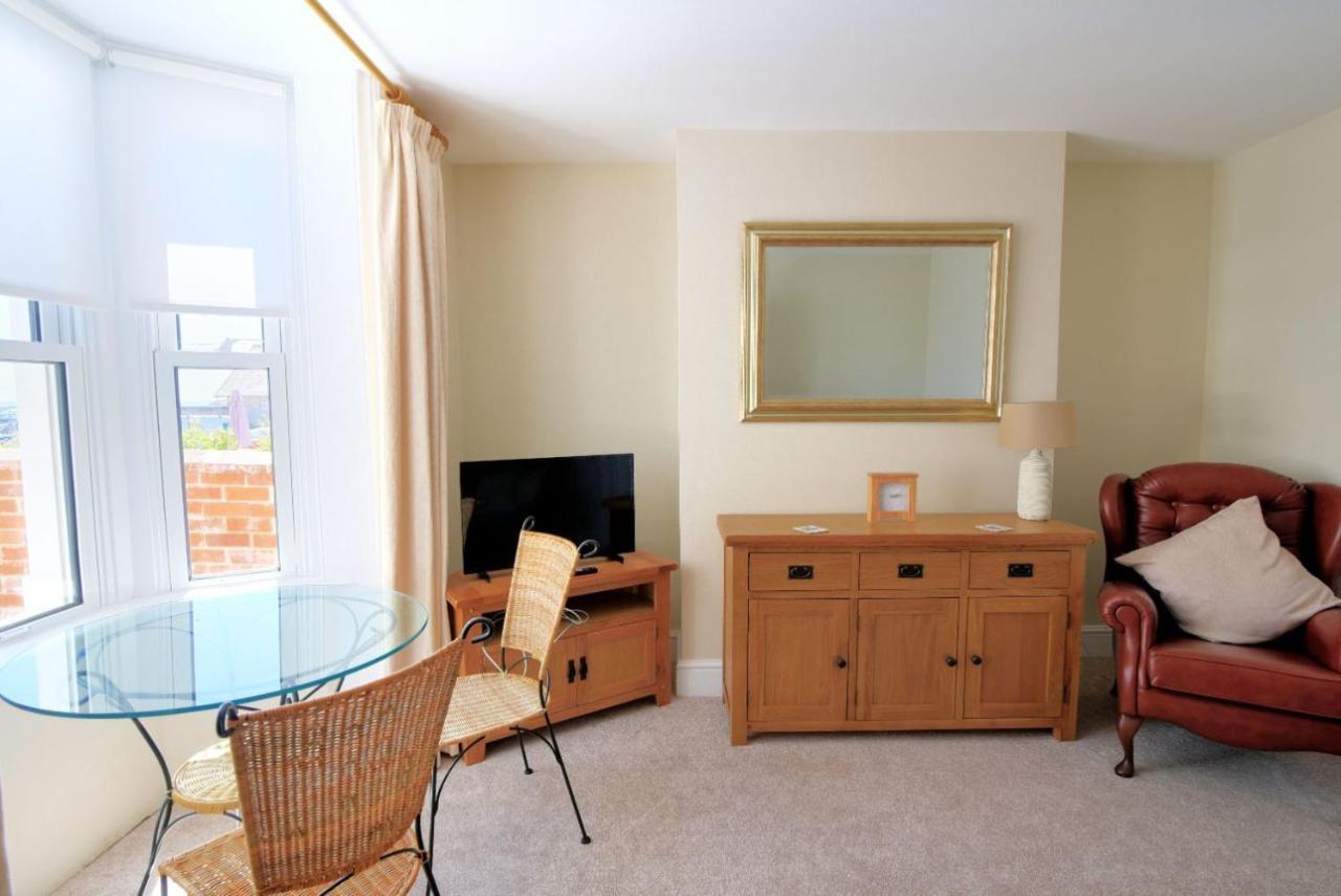 The Garden Suite Lyme Regis Eksteriør bilde