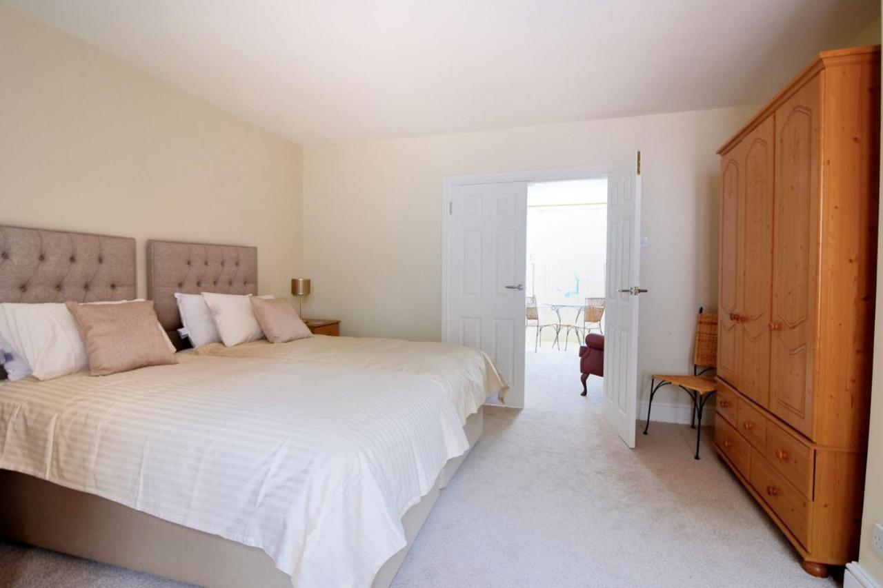 The Garden Suite Lyme Regis Eksteriør bilde